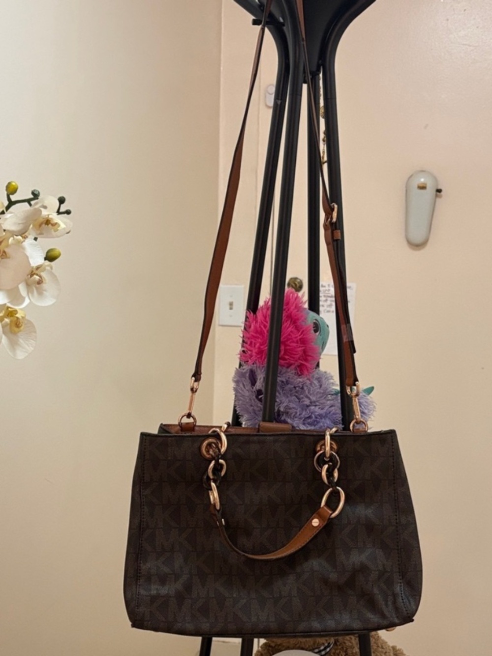 MICHAEL KORS DARK BROWN SHOULDER BAG